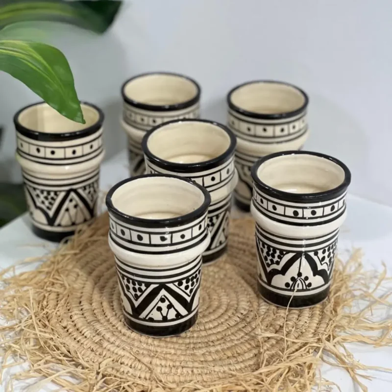 ⁦Carafe en poterie marocaine⁩ - الصورة ⁦3⁩
